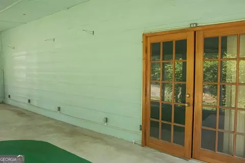 Exterior - 376 Covington St, Jackson, GA 30233 photo 3 of 12