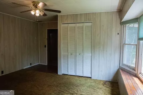 Living - 376 Covington St, Jackson, GA 30233 photo 15 of 16