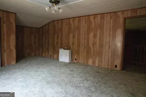 Bedroom - 376 Covington St, Jackson, GA 30233 photo 13 of 15