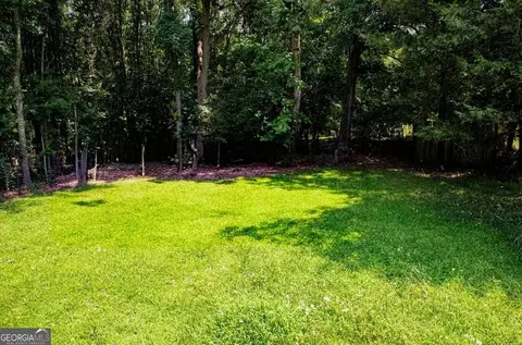 Exterior - 376 Covington St, Jackson, GA 30233 photo 6 of 12
