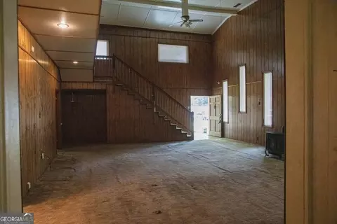 Living - 376 Covington St, Jackson, GA 30233 photo 1 of 16