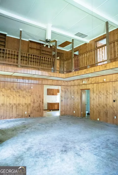 Living - 376 Covington St, Jackson, GA 30233 photo 7 of 16