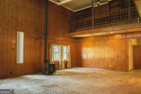 Living - 376 Covington St, Jackson, GA 30233 photo 8 of 16