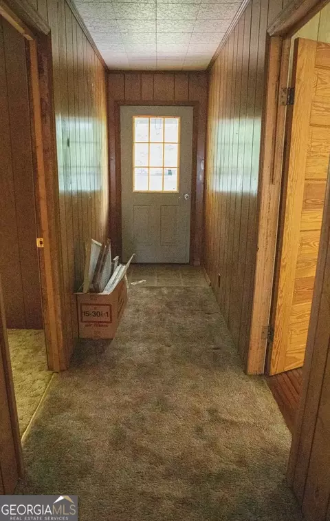 Entry Way - 376 Covington St, Jackson, GA 30233 photo 2 of 7