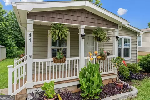 41 Bob White Ln, Newnan, GA 30263