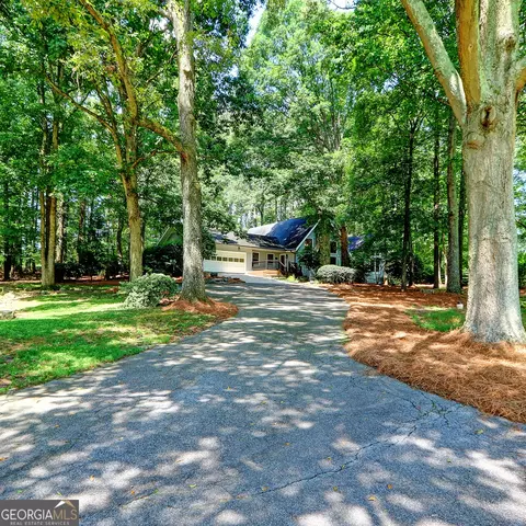 4393 Cannon Rd, Loganville, GA 30052