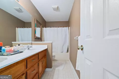 Bath - 145 Deep Step Rd, Covington, GA 30014 photo 2 of 2