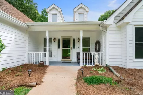 Exterior - 145 Deep Step Rd, Covington, GA 30014 photo 4 of 8