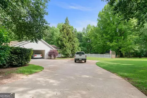 Exterior - 145 Deep Step Rd, Covington, GA 30014 photo 3 of 8