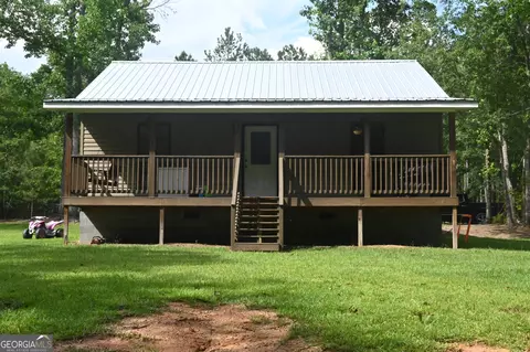 999 Sandy Point Cir, Knoxville, GA 31050