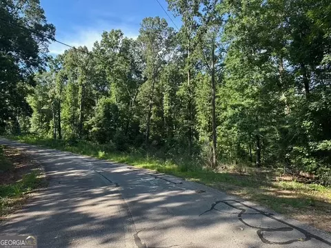 2 Hickory Log Circle, Eastanollee, GA 30538