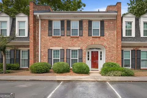 5 Palace Green Pl NW, Atlanta, GA 30318