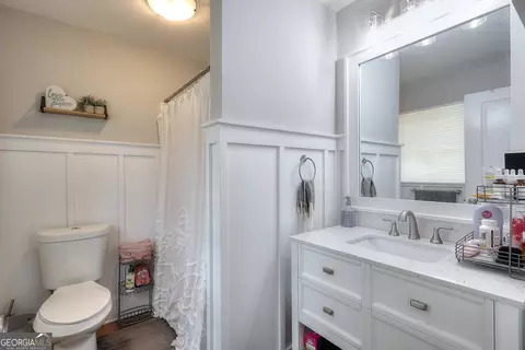 Bath - 62 Irene St, Toccoa, GA 30577 photo 1 of 2