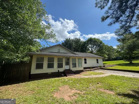 92 Priscilla Dr, Lagrange, GA 30241