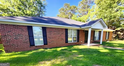 1911 Stuart Ave, Albany, GA 31707