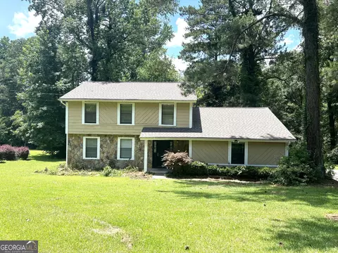 3589 Burlingham Dr, Lithonia, GA 30038