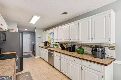 182 Regency Dr, Bethlehem, GA 30620 photo 8