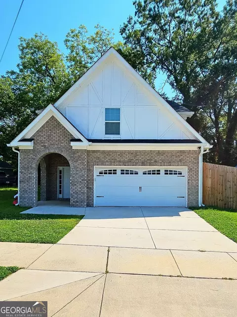1081 Hardin St SW, Conyers, GA 30012