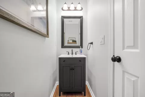 Bath - 100 Castlebrook Chase, Tyrone, GA 30290 photo 1 of 17