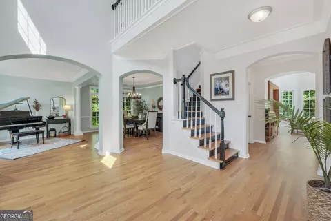 Entry Way - 100 Castlebrook Chase, Tyrone, GA 30290 photo 3 of 7