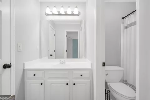 Bath - 100 Castlebrook Chase, Tyrone, GA 30290 photo 15 of 17