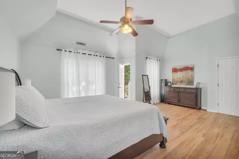 Bedroom - 100 Castlebrook Chase, Tyrone, GA 30290 photo 4 of 6