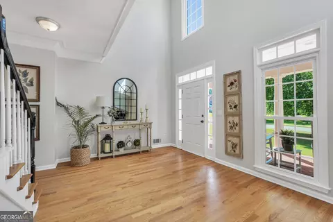 Entry Way - 100 Castlebrook Chase, Tyrone, GA 30290 photo 2 of 7