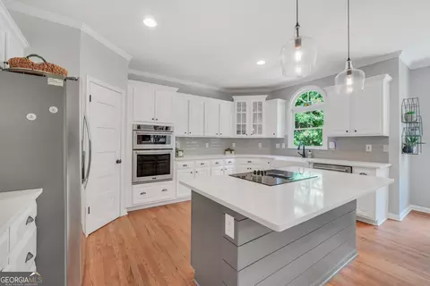 Kitchen - 100 Castlebrook Chase, Tyrone, GA 30290 photo 1 of 9