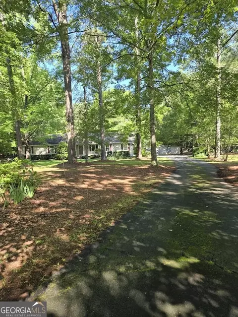 Exterior - 140 Dixie Ln, Covington, GA 30014 photo 1 of 14