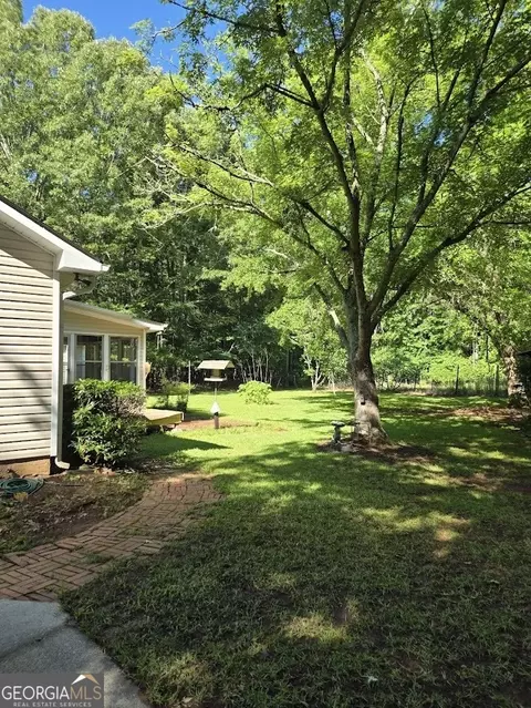 Exterior - 140 Dixie Ln, Covington, GA 30014 photo 5 of 14