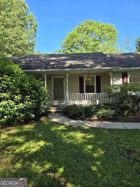 Exterior - 140 Dixie Ln, Covington, GA 30014 photo 3 of 14