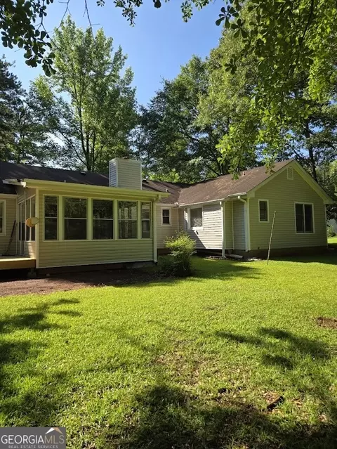 Exterior - 140 Dixie Ln, Covington, GA 30014 photo 7 of 14