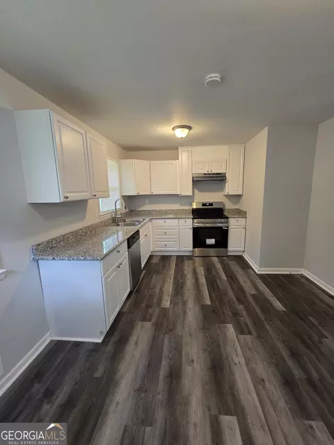 993 Roosevelt Dr SE, Atlanta, GA 30354