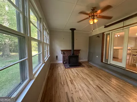 Exterior - 1408 Main St, Perry, GA 31069 photo 8 of 12