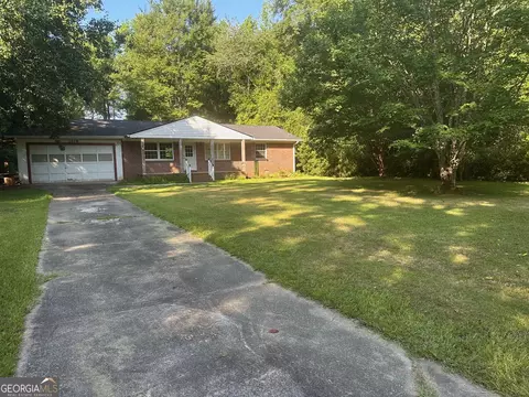 Exterior - 1408 Main St, Perry, GA 31069 photo 4 of 12