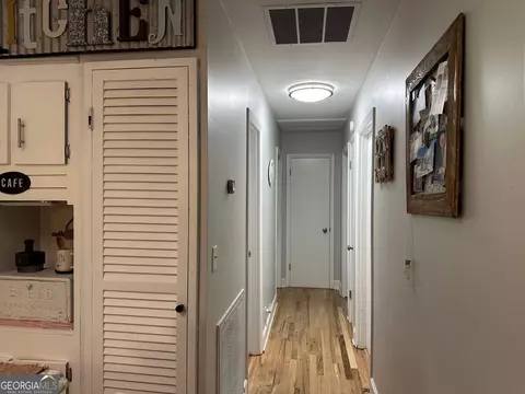 Entry Way - 1408 Main St, Perry, GA 31069 photo 2 of 2