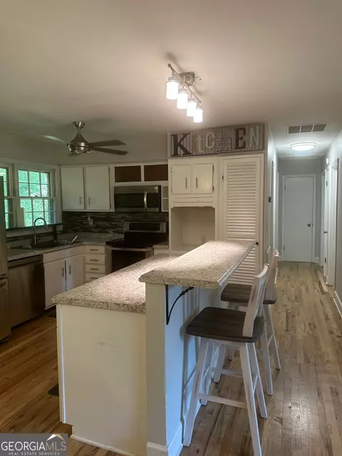 Kitchen - 1408 Main St, Perry, GA 31069 photo 3 of 3