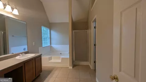Entry Way - 705 Mustang Ct, Hampton, GA 30228 photo 3 of 4