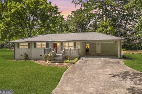 2164 Old Rex Morrow Rd, Morrow, GA 30260