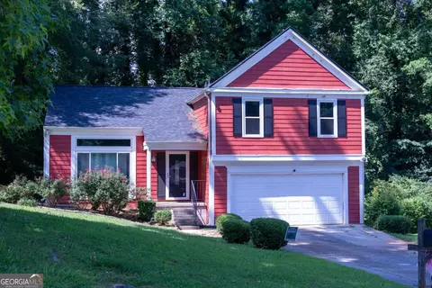 7472 Woods Ct, Lithonia, GA 30058