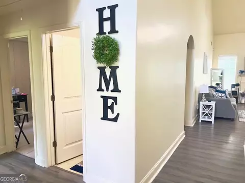 Entry Way - 109 Jasmine Ln, Lagrange, GA 30241 photo 1 of 2