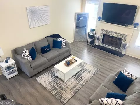 Living - 109 Jasmine Ln, Lagrange, GA 30241 photo 5 of 6