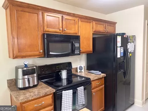Kitchen - 109 Jasmine Ln, Lagrange, GA 30241 photo 2 of 3