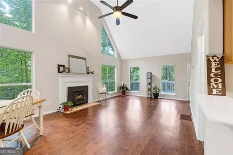 129 Jump St, Talking Rock, GA 30175