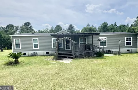 563 Sawmill Rd, Collins, GA 30421
