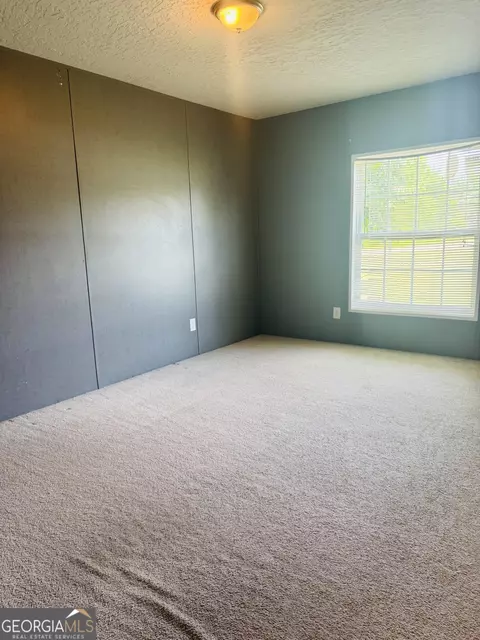 Bedroom - 563 Sawmill Rd, Collins, GA 30421 photo 2 of 2