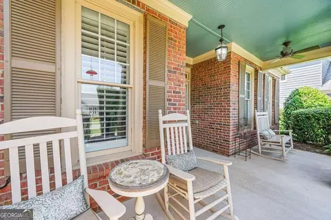 7731 Sleepy Lagoon Way, Flowery Branch, GA 30542