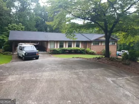 177 Northwind Ct SW, Lilburn, GA 30047