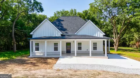 Exterior - 540 Sunset Ave, Comer, GA 30629 photo 2 of 14