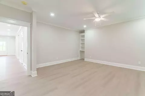 Living - 540 Sunset Ave, Comer, GA 30629 photo 10 of 10